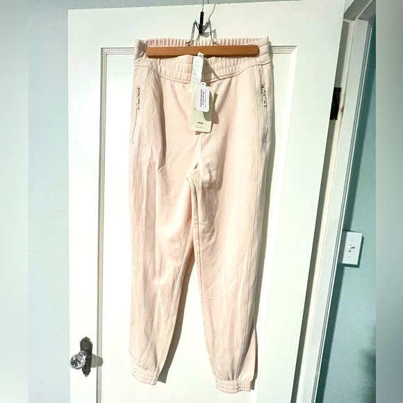 Fabletics light pink jogging pants - Picture 1 of 2